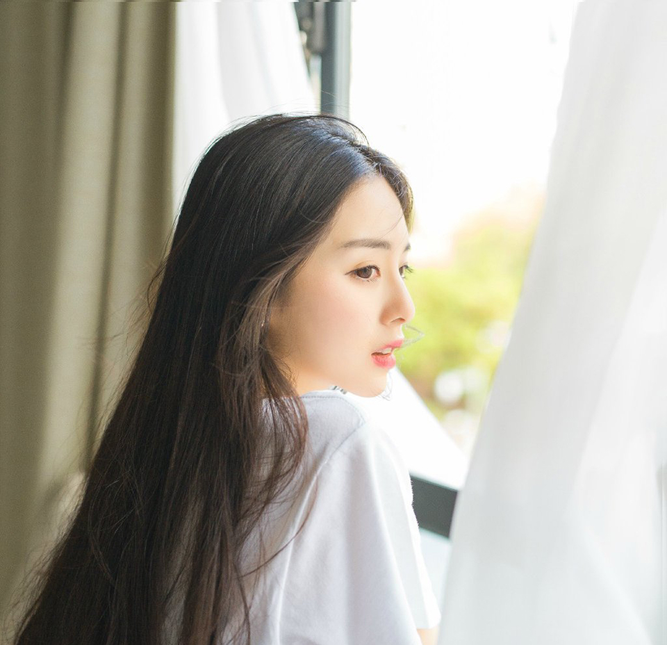“告诉各营战士，莫要抵抗，不会有事的。”孟达淡然道。